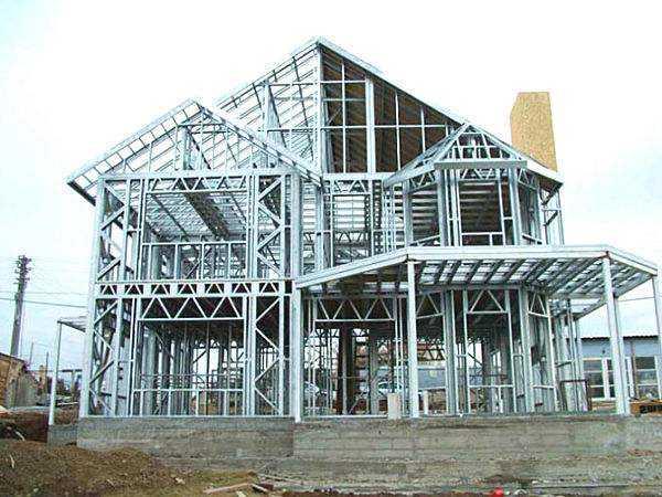 岑溪钢结构建筑的腐蚀问题应该如何预防